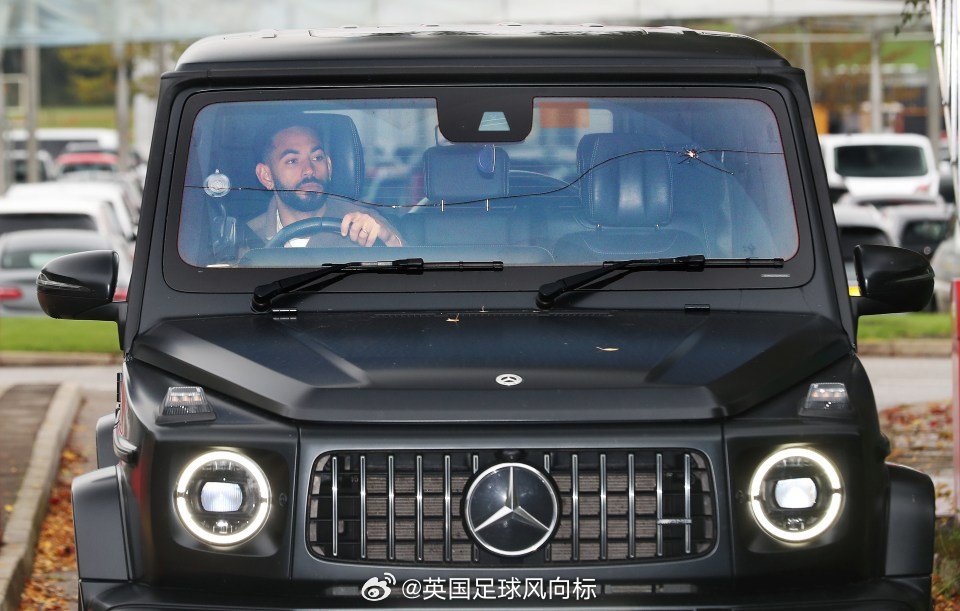 【修车要多少钱？】曼联前锋库尼亚，上下班通勤用车，价值20万英镑的奔驰G-Wag