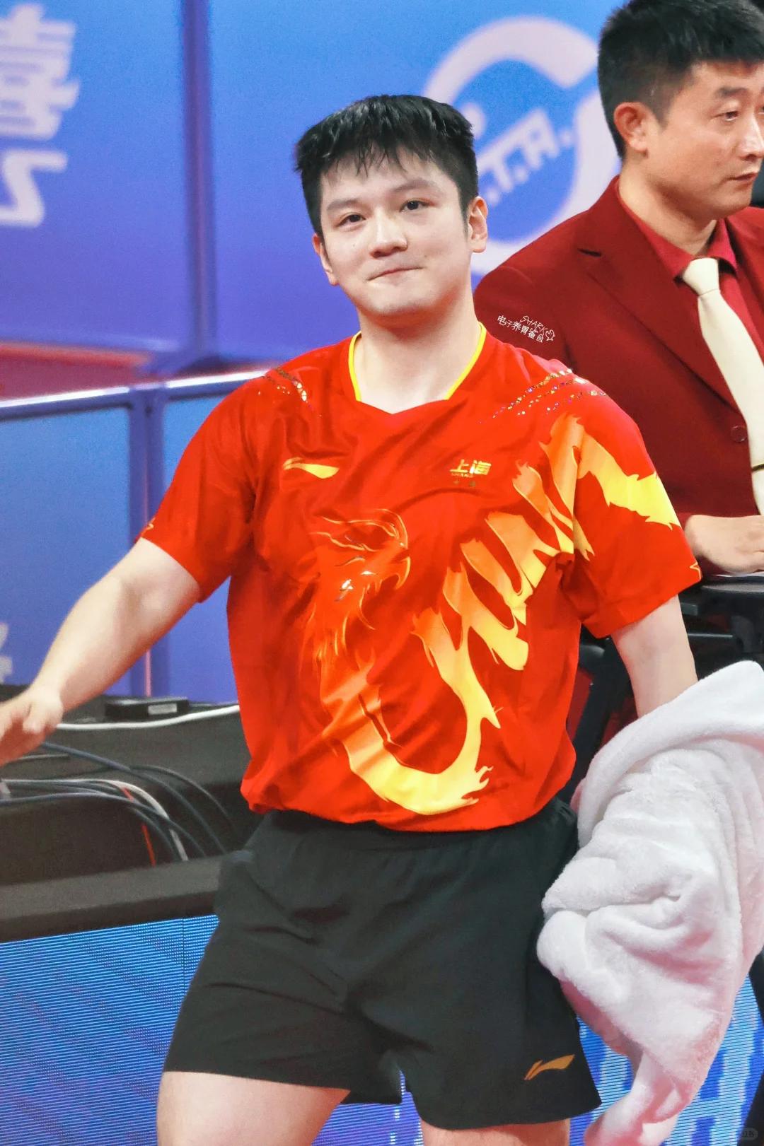 乒乓球🏓️的超级天才，非樊振东莫属吧！
樊振东16岁就在含金量极高的全运会
打