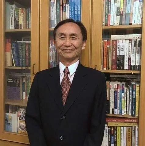 吴子嘉在中披露称，民进党做的民调结果表明，除去民进党桃园市长参选人黄世杰会输给国
