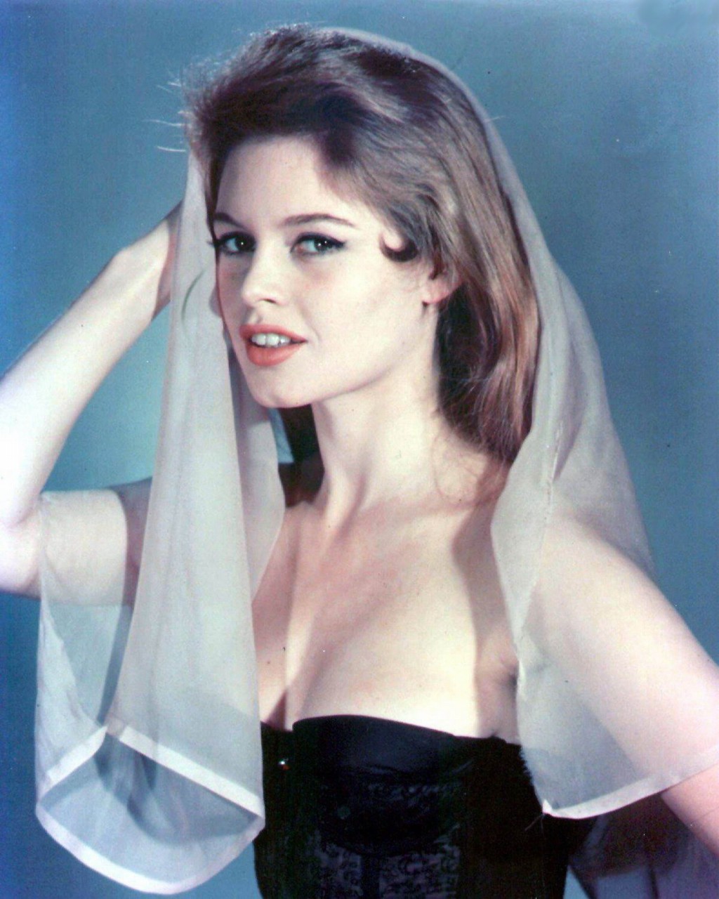 法国传奇女星碧姬·芭铎去世，享年91岁