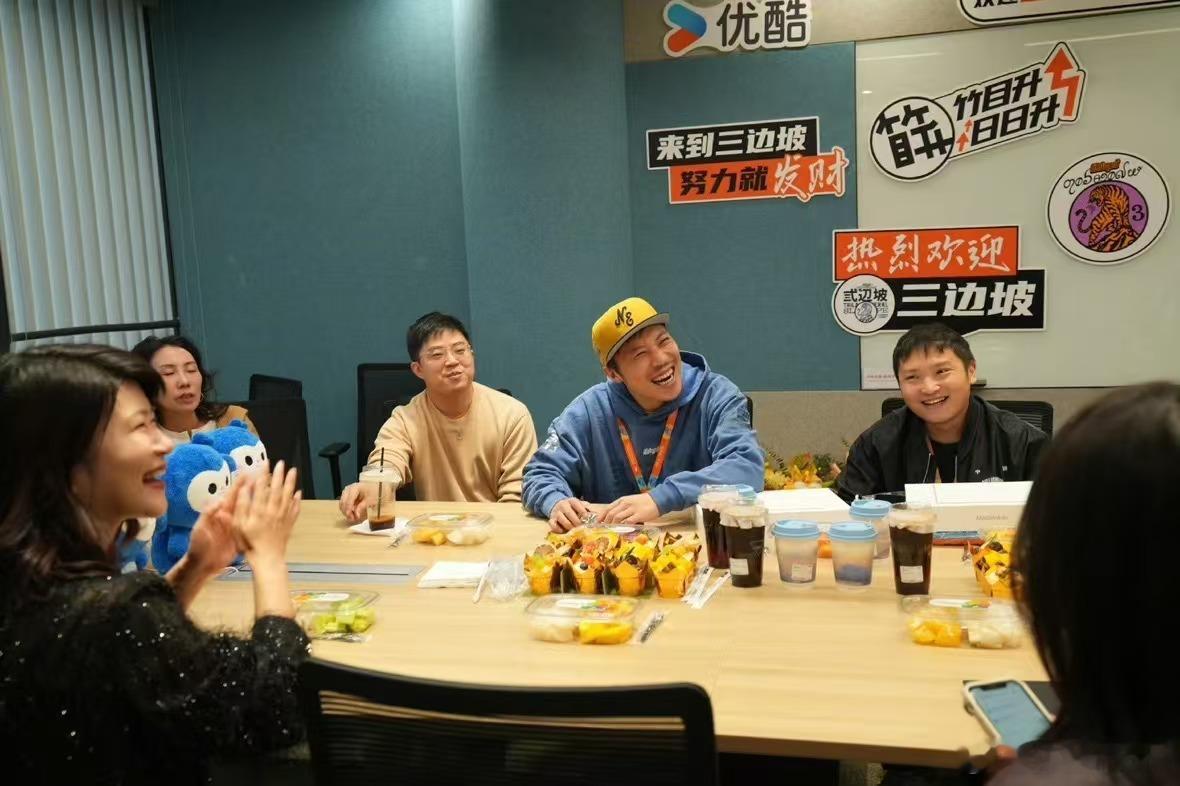 #边水往事导演入职播出平台#今天看了好几条关于边水往事的相关消息了，这个剧还是很