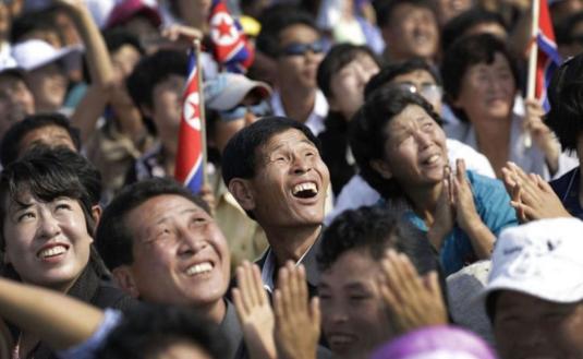 朝鲜举国沸腾！
如今朝鲜人民依然沉浸在喜悦中，因为看到中方到来就是看到了希望，能