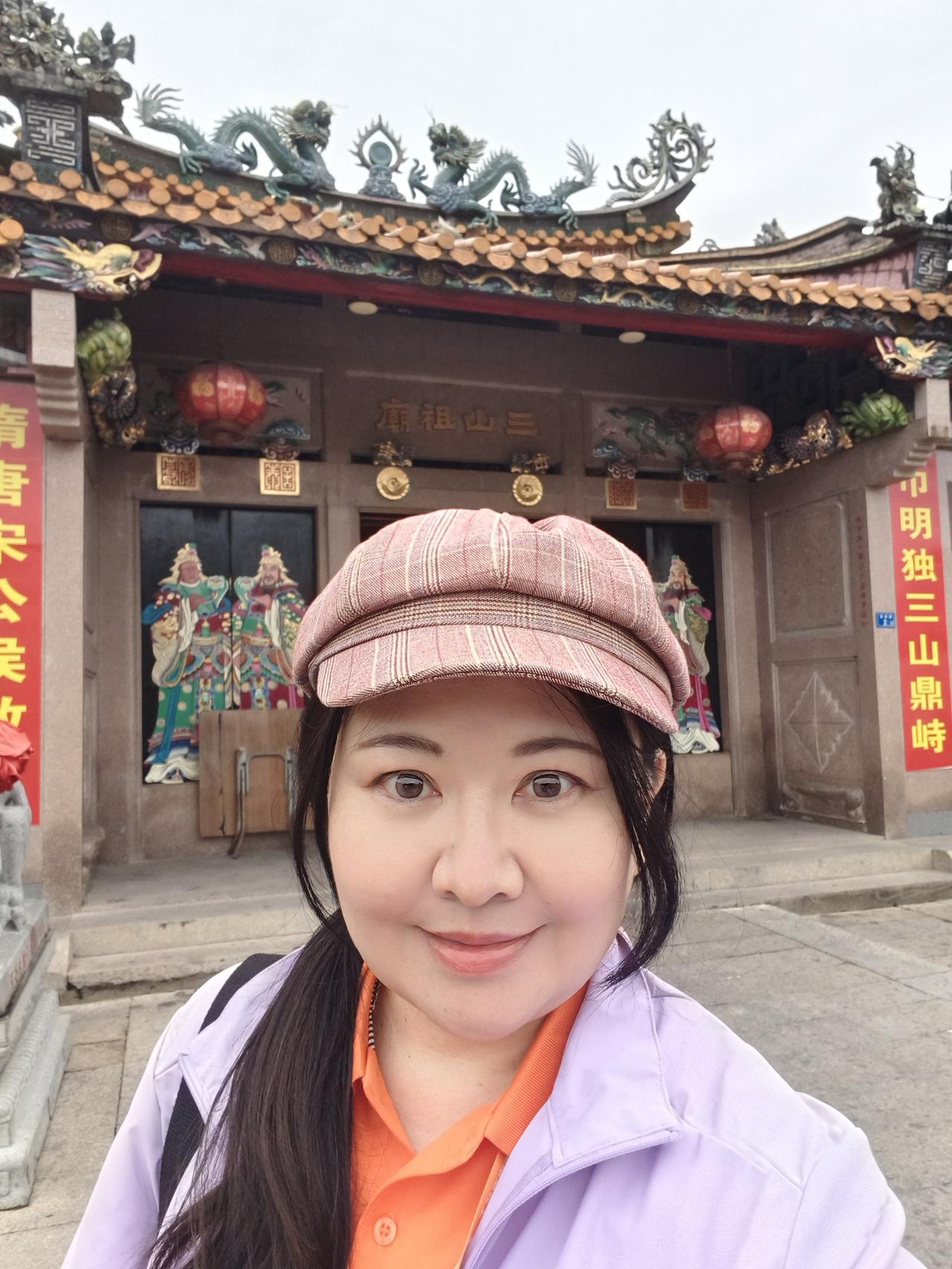 【一座神仙都爱串门的千年古庙-三山祖庙】
-----
这座千年祖庙前临榕江，背倚