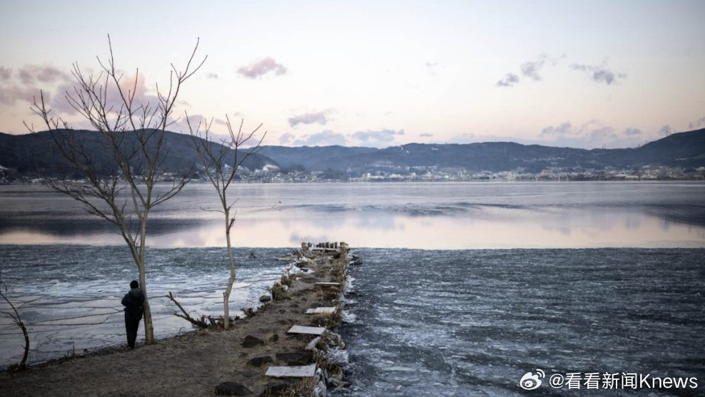 【#日本知名滑雪场雪崩5人被困# 已全部获救】日本知名滑雪胜地斑尾高原（Mada