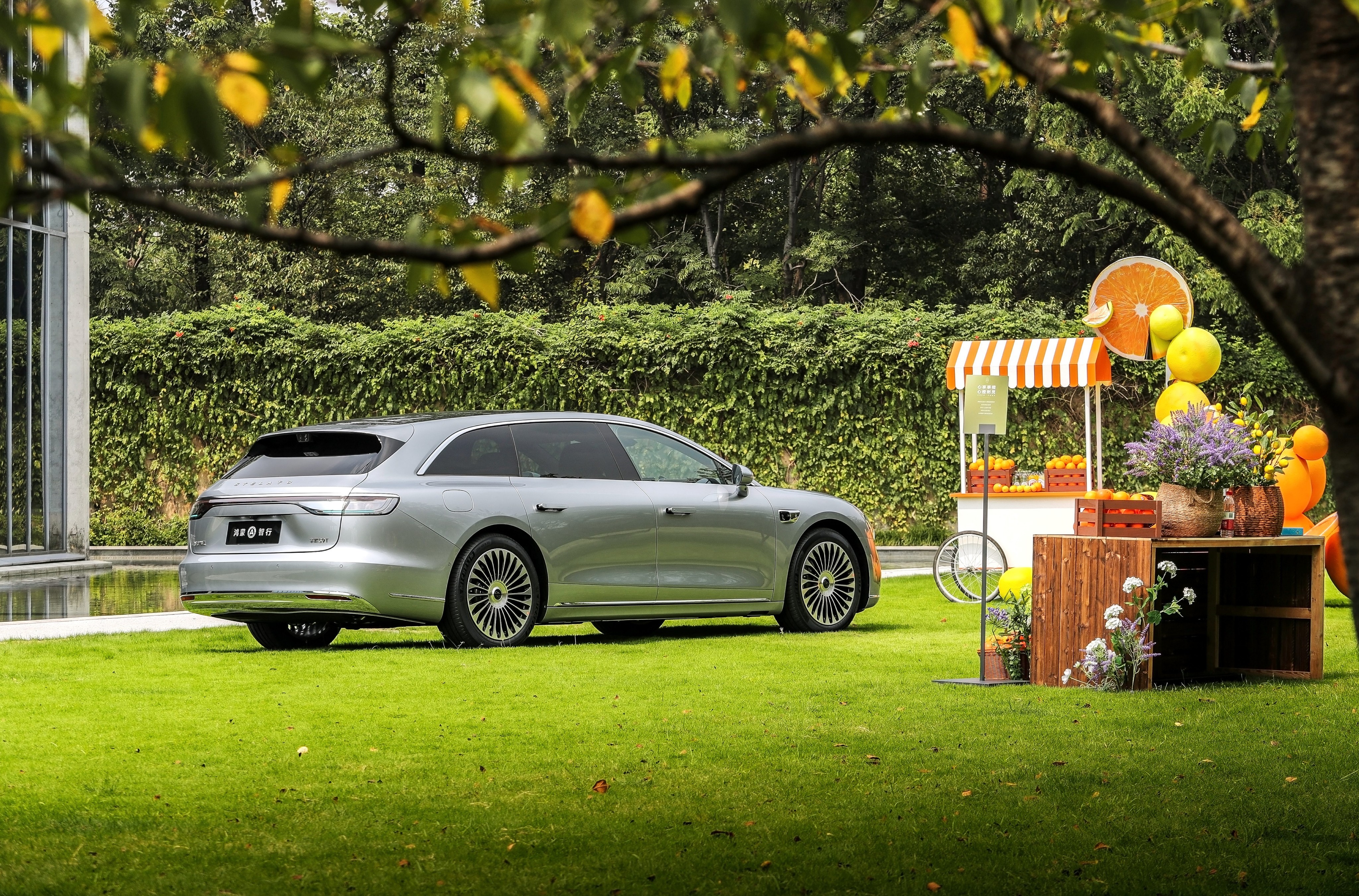 跟着沈腾贾冰体验享界S9T，返乡旅途舒适度直接封神！Nappa真皮座椅质感绝佳，