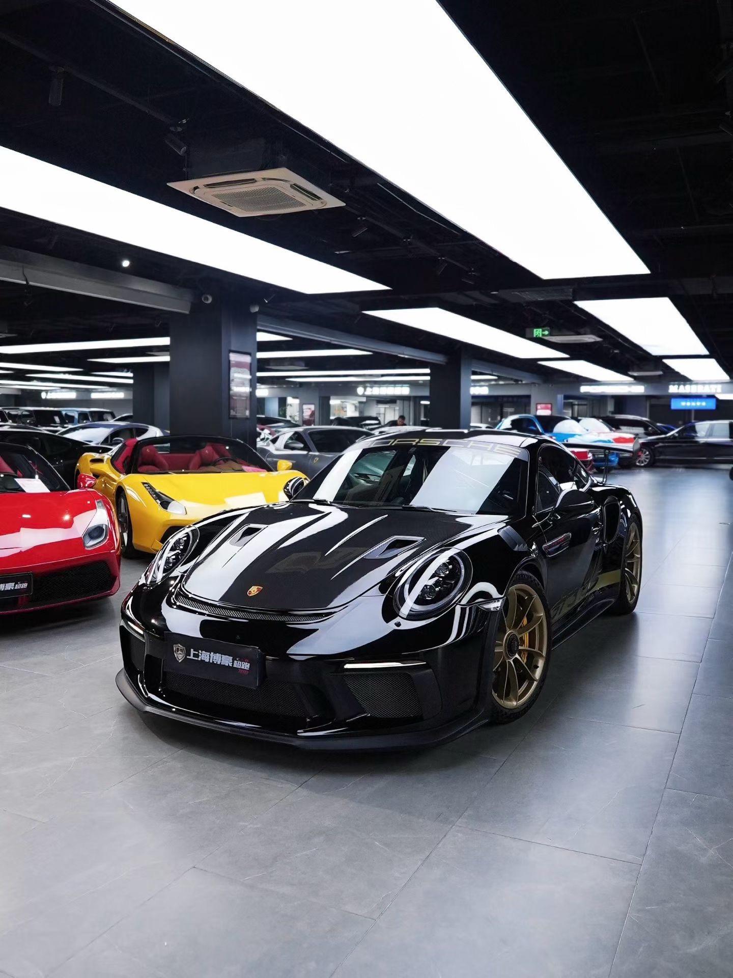 出台自用991.2 GT3RS 极品。2万公里  升级了三十万➕ 车况...