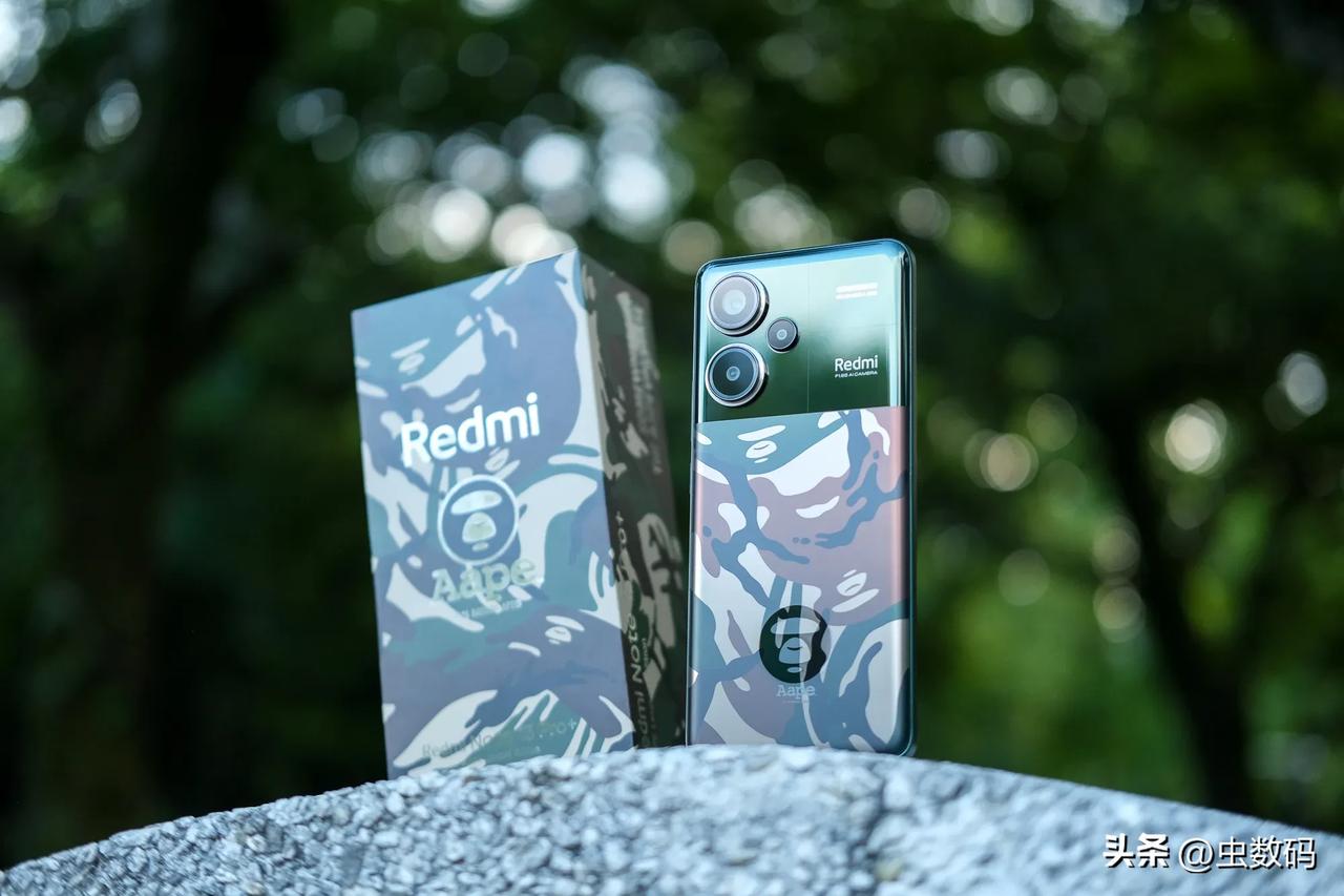 Note 13 Pro+AAPE潮流限定版的开箱图赏

这款联名版的定制还是比较