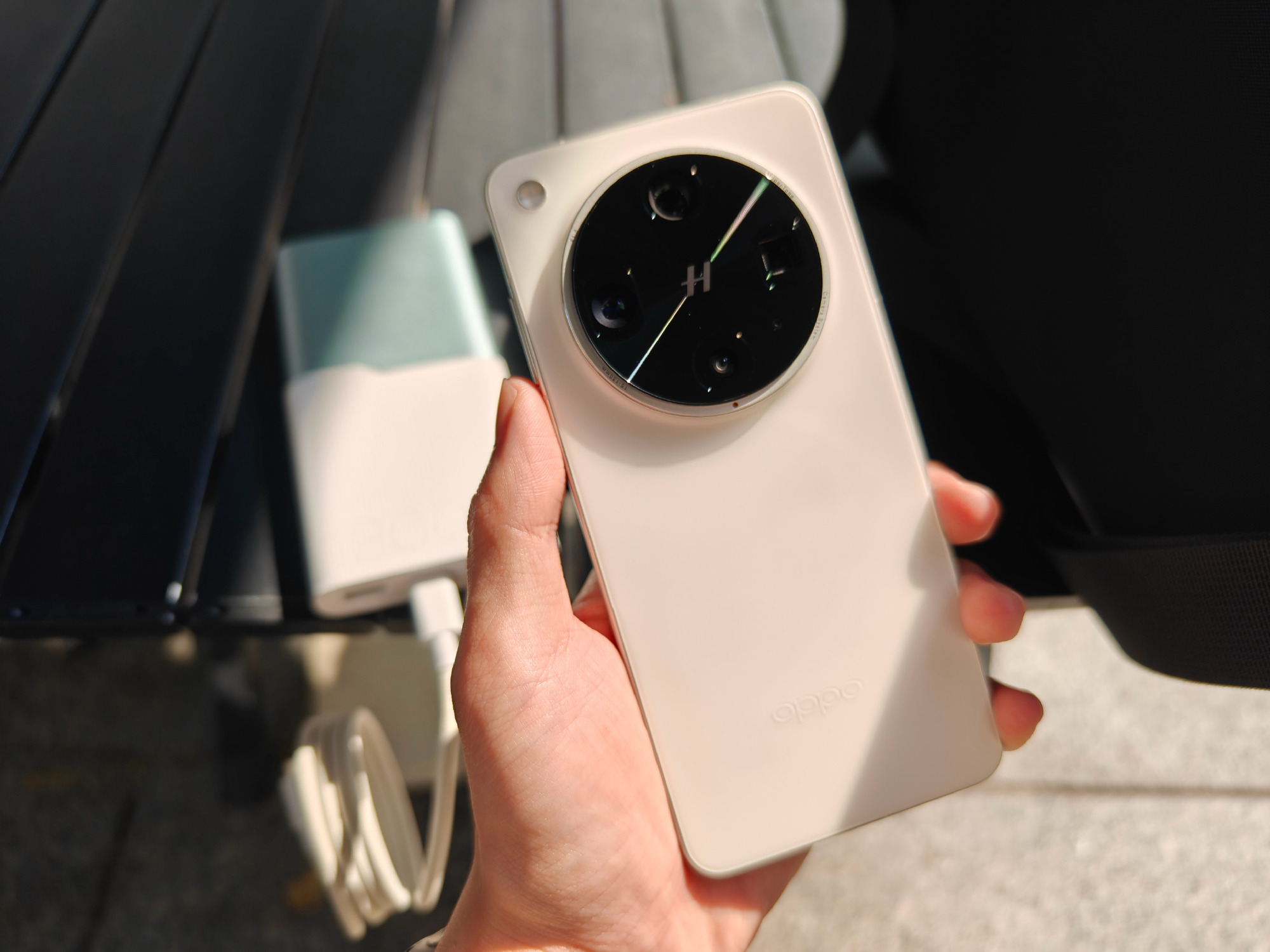 今年我用得最久的手机是OPPO Find X8 Ultra