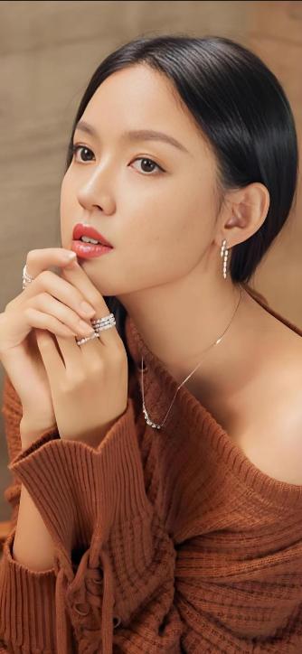 如果选儿媳妇，这三个美女，你们选哪一个？
我就想看看，你们的审美跟我是不是一样。