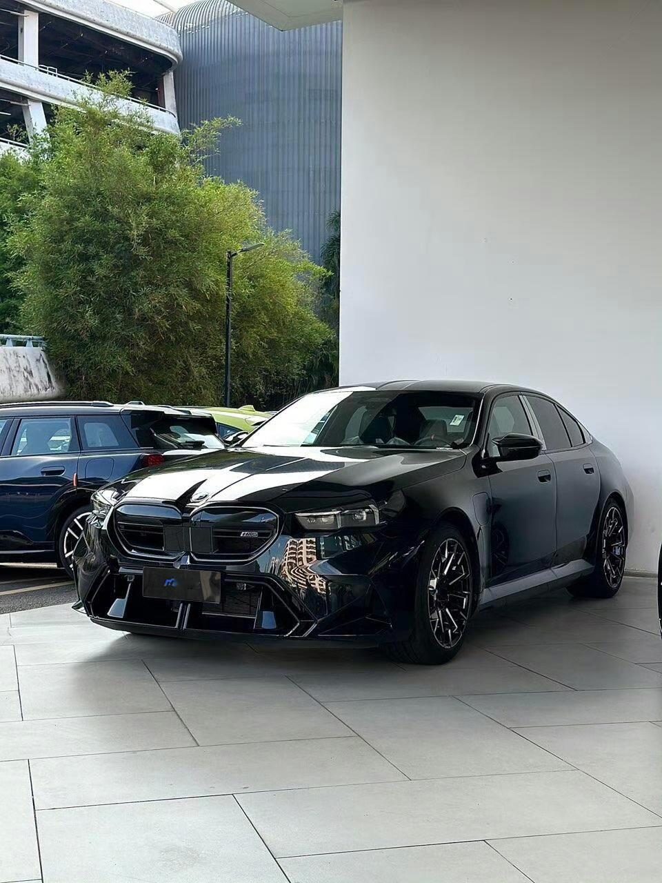 全国找车[超话] 我个人认为在宝马M Power中M5是以一种里程碑形态存在的不