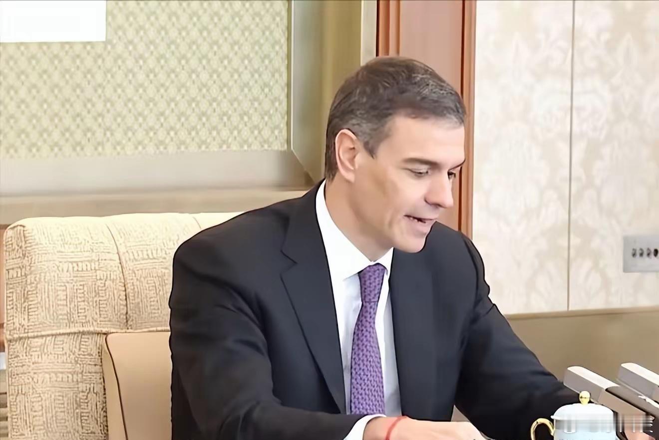 西班牙首相4年4度访华四年四次访华，足见对双边合作的重视 。中西经贸互补性强，2