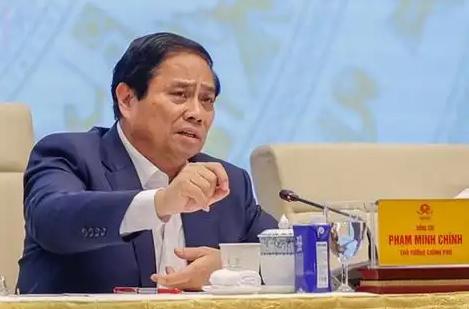 越南政坛的最后一块遮羞布，被彻底扯下来了！范明政的落选，标志着越南维持了数十年的