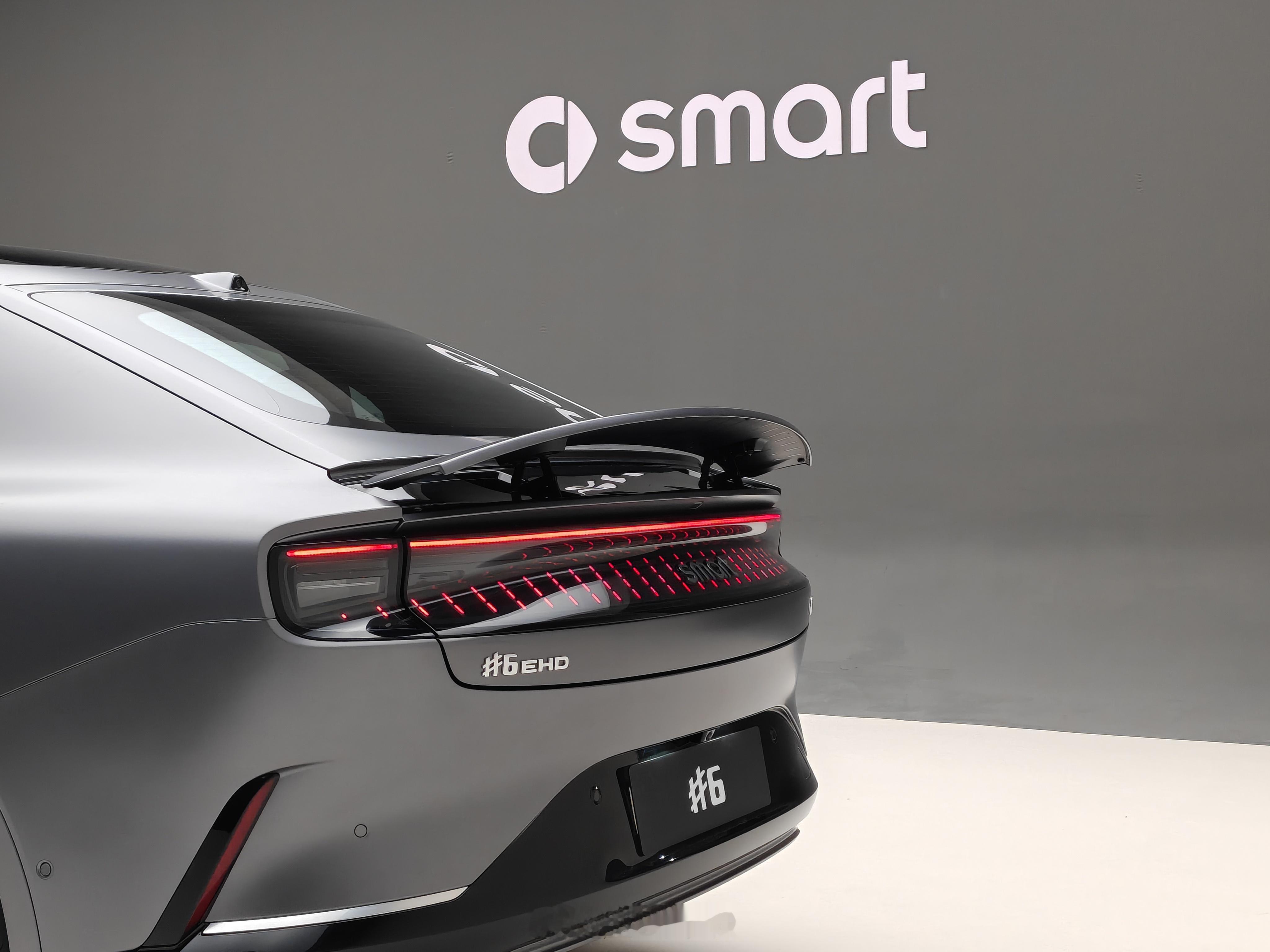 smart 精灵 6 号明天上市，实在等太久。运动掀背造型，主动电调尾翼和前机盖