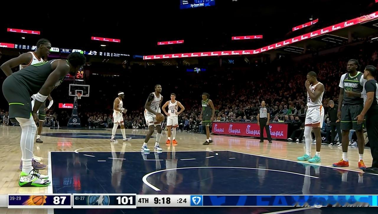 太阳球星杰伦-格林真是活该被冷落！在今天太阳客场以104：116输给森林狼的比赛