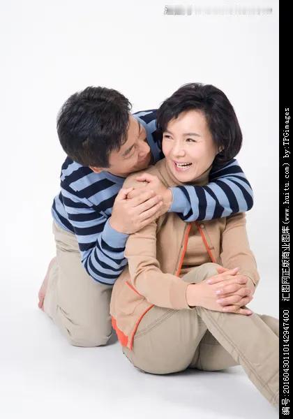 [戴口罩]婚外情能持续30年？这对