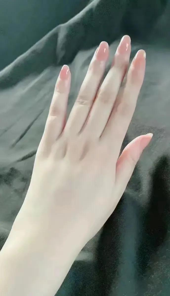 芊芊玉手（22）