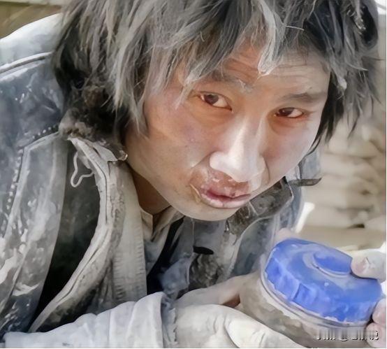 2007年，在河南电视台工作的崔松旺，听说了有些黑砖窑拐骗智障人士做苦力的消息。