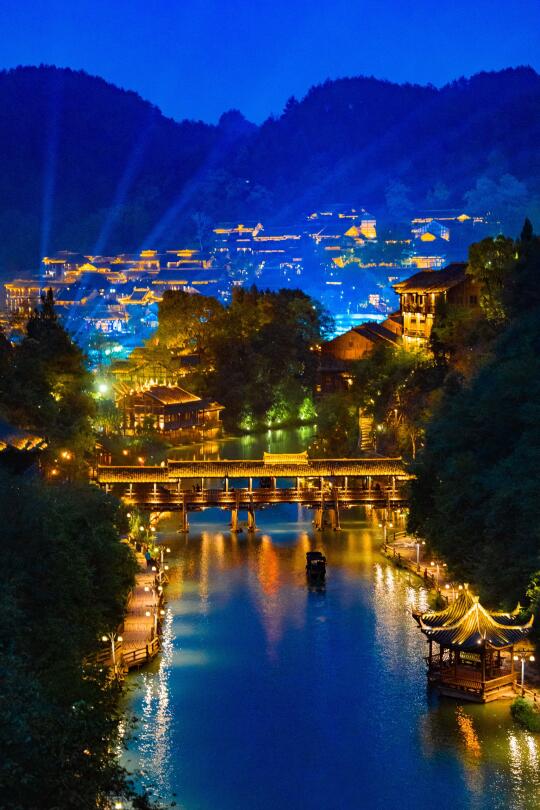 别再人挤人，去这个避世寨子跨年吧‼️