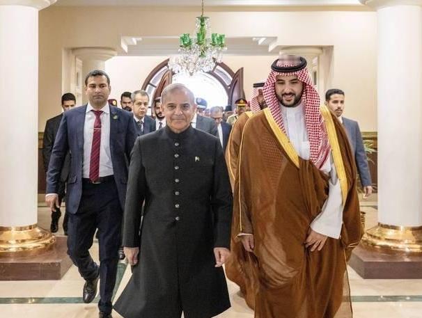 印巴空战后，巴基斯坦的自信心爆棚，政治智慧也开始在外交层面显现，在沙特受到伊朗威