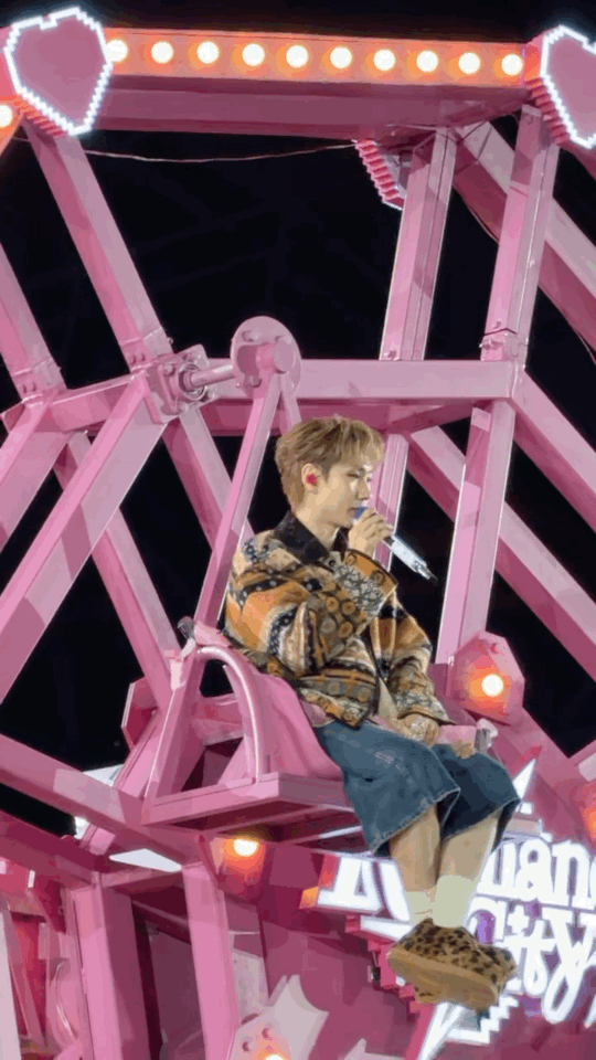 汪苏泷最适合今天唱的歌出现了 从大娱乐家跨年到收官庆典，汪苏泷的《新年快乐》已成