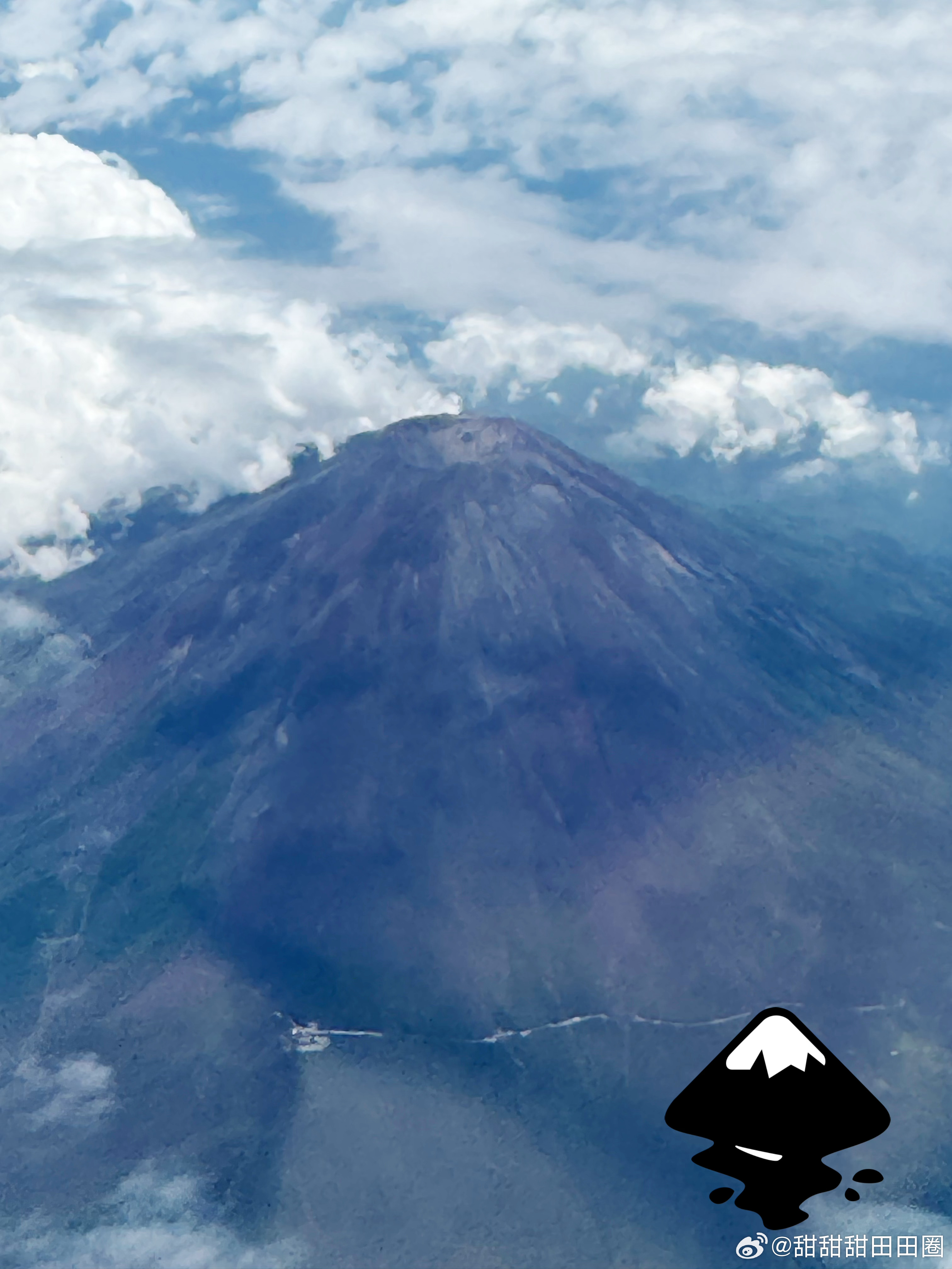 富士山没有雪顶认不出来了orz 