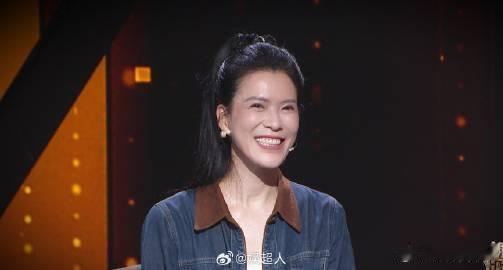 百万博主带妈妈上恋综心动双重奏 “前半生她养育我，后半生我陪伴她”，郑思梦将这份