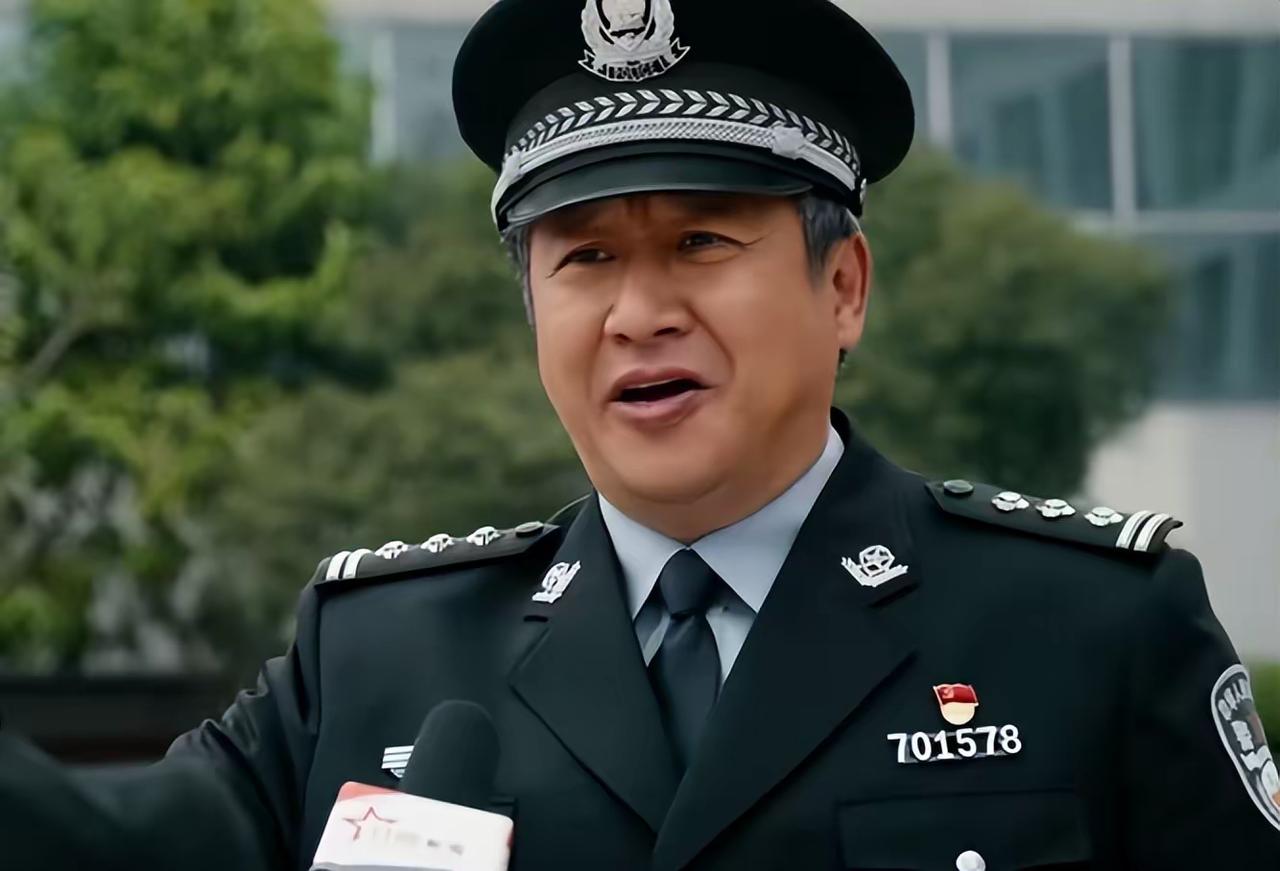 张国强这警衔还是高于段龙的。