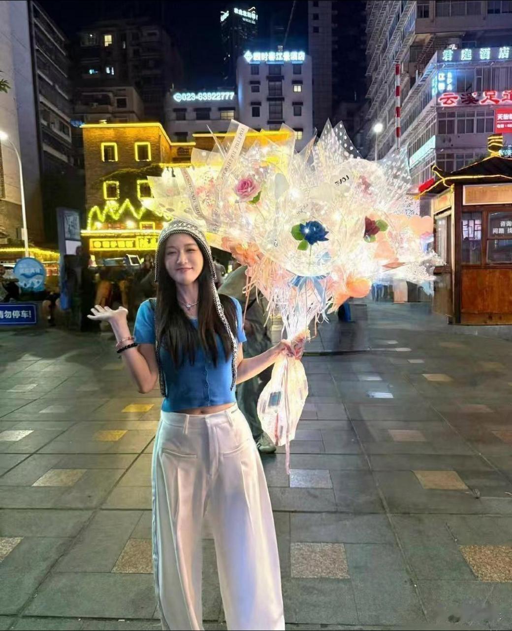 陈乔恩的﻿⁠颜﻿值，⁠自带滤‏‏镜‏效果 