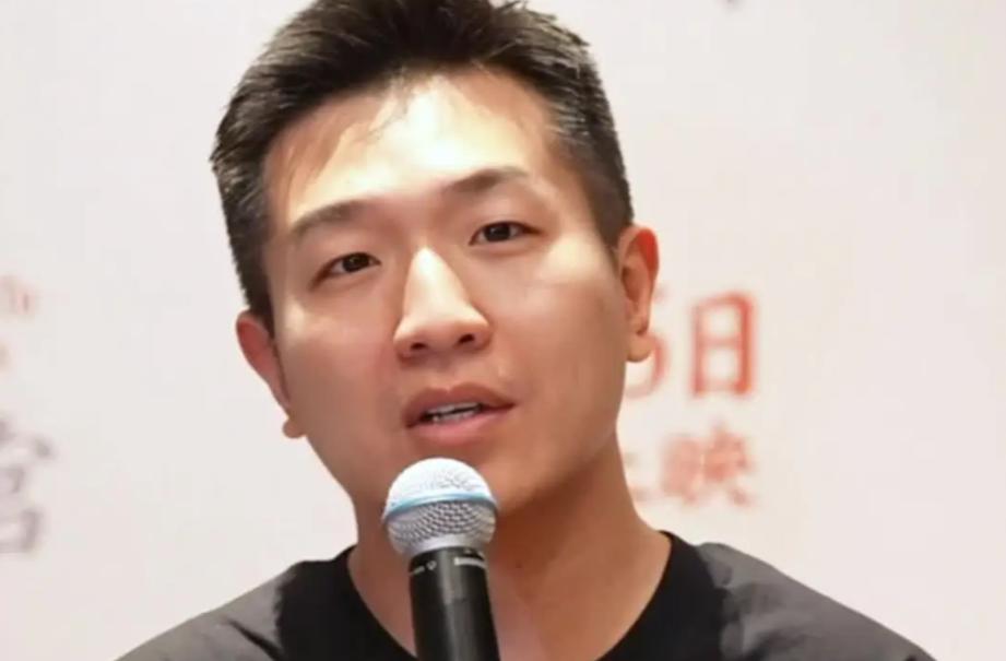 为什么申奥能拍好《南京照相馆》？

申奥拍汉奸拍得好，
因为他看穿了这类人的本质