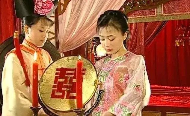 只怪自己当年太年轻，没看懂知画竟然穿的是透视装