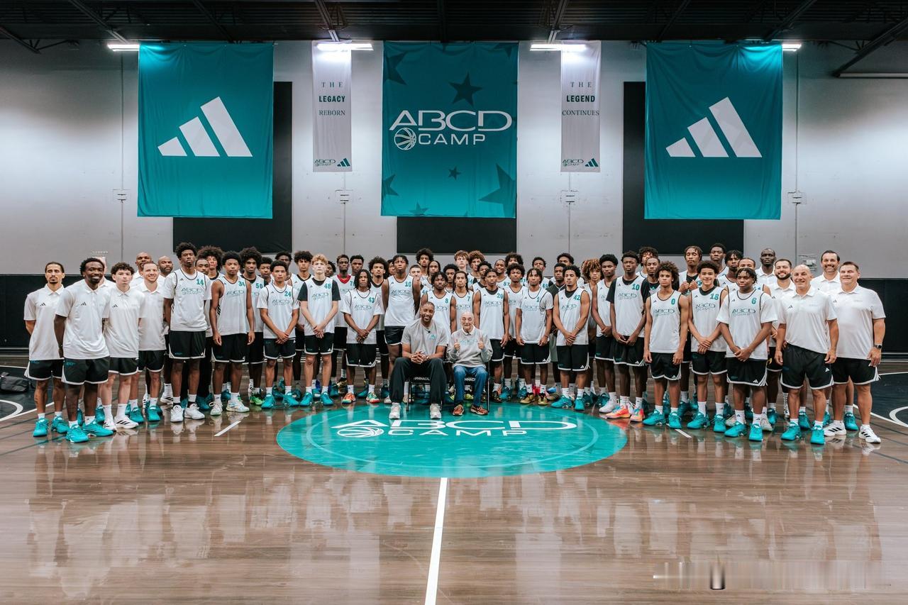 时隔20年，麦迪与阿迪达斯重启传奇的ABCD Camp，全美约60名顶尖高中新星