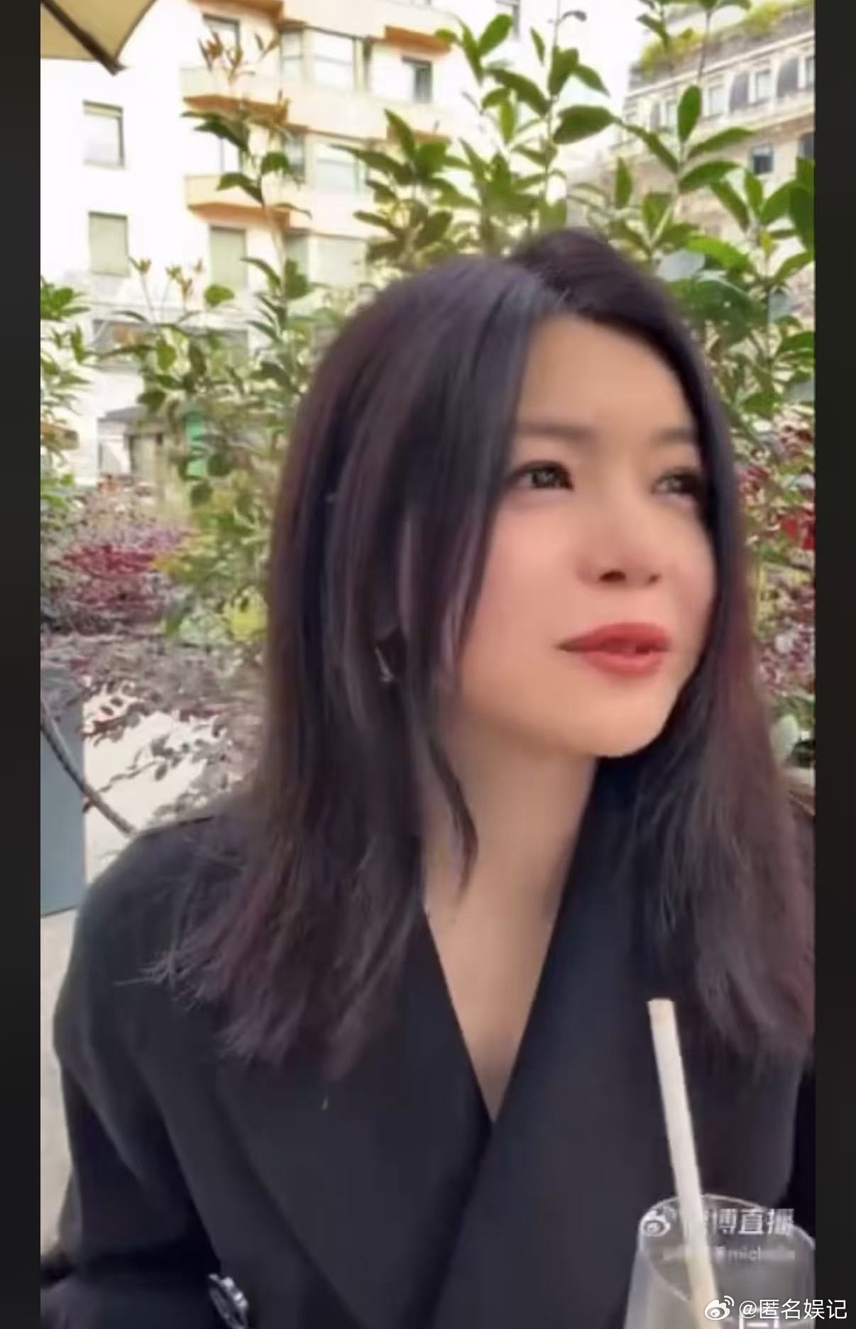 陈妍希在米兰吃了很多提拉米苏陈妍希：来米兰，别的可以不买，提拉米苏必须吃够！ 