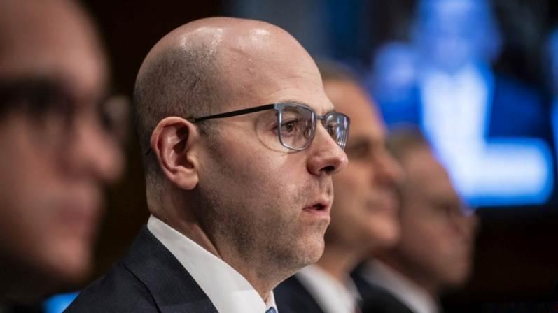 美联储理事呼吁尽快大幅降息 警示过度监管风险
美联储理事斯蒂芬·米兰周四表示，央