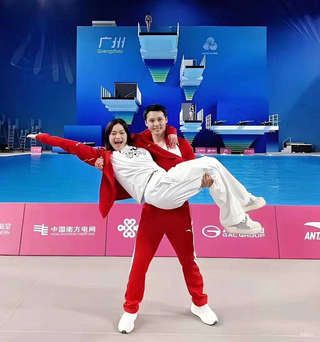 全红婵携
队友集体发声太圈粉！
暖心慰问香港受灾同胞超有爱
 
赛场夺金惊艳众人