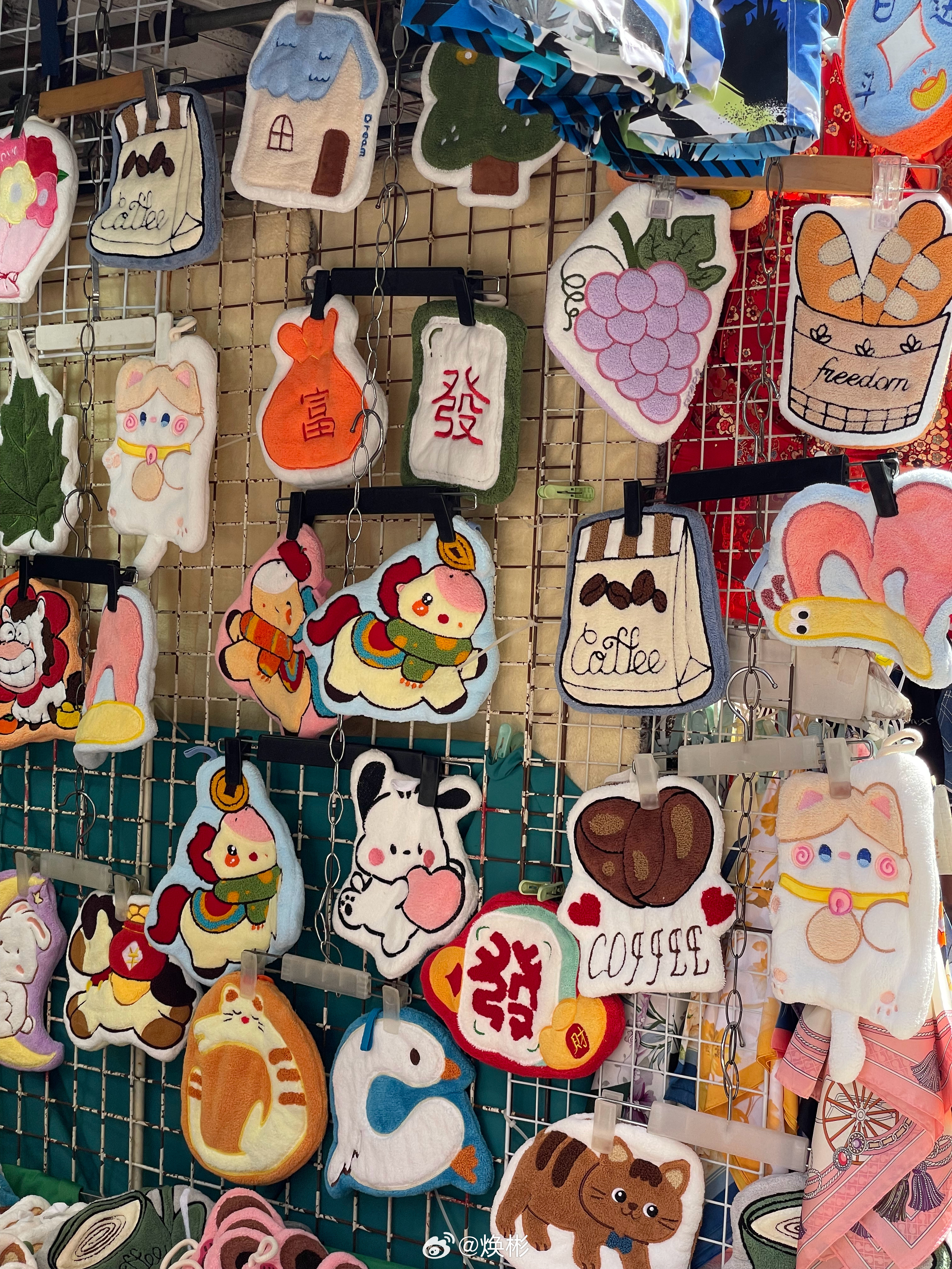 知名流浪诗人尼采大彬子今日份香港Citywalk浪游记，暴走四万万八千步，正式开