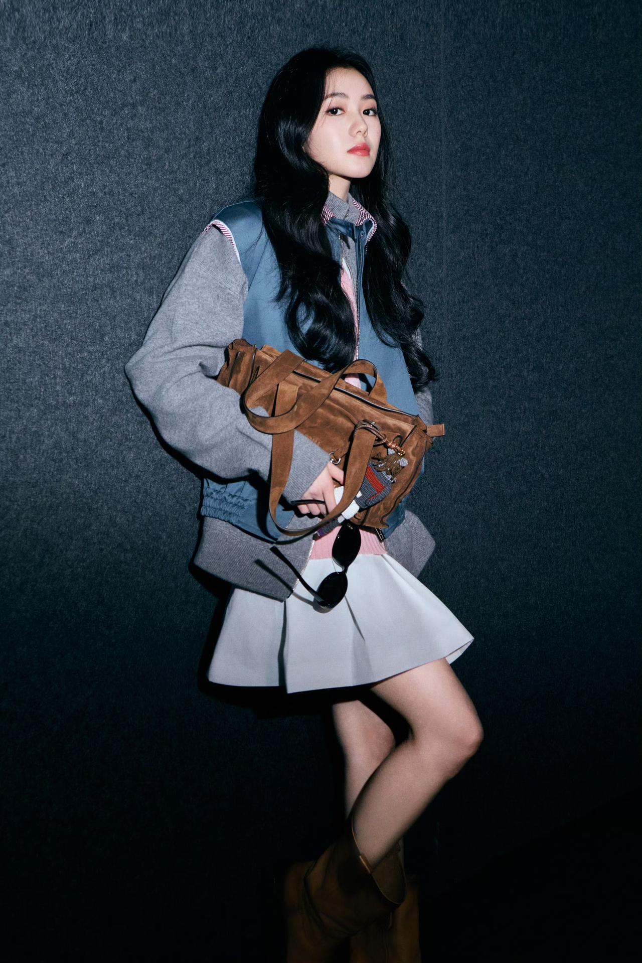 存子闪耀巴黎[奸笑]
刘浩存