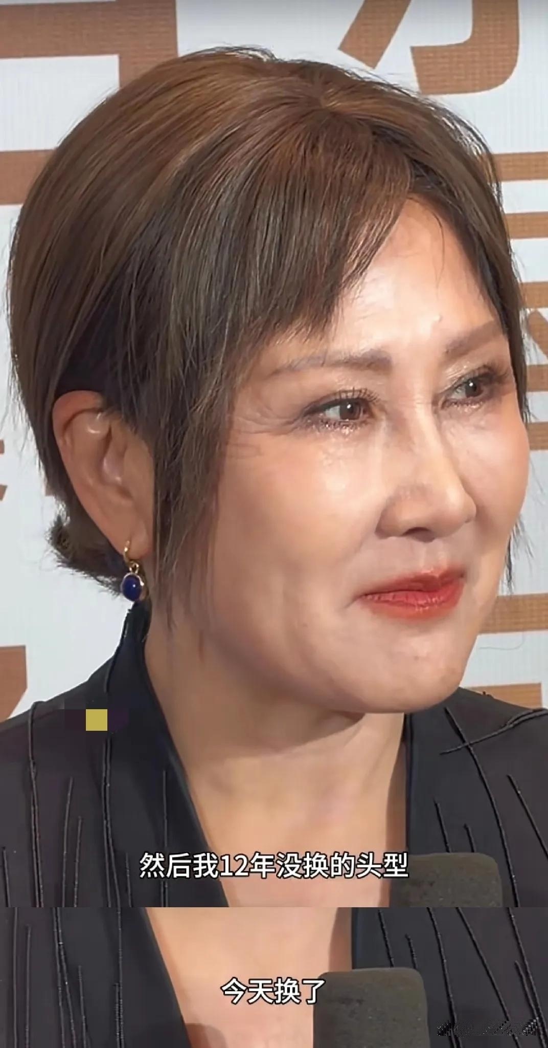 总觉得毛阿敏的歌声里藏着一个张凯丽。 