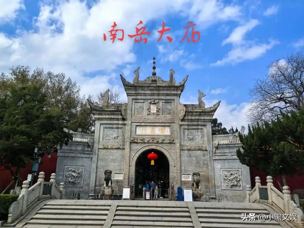 打着佛祖的名义公然宰客！
香客烧香拜佛却被商家暗中加码，68元的香火结账秒变95