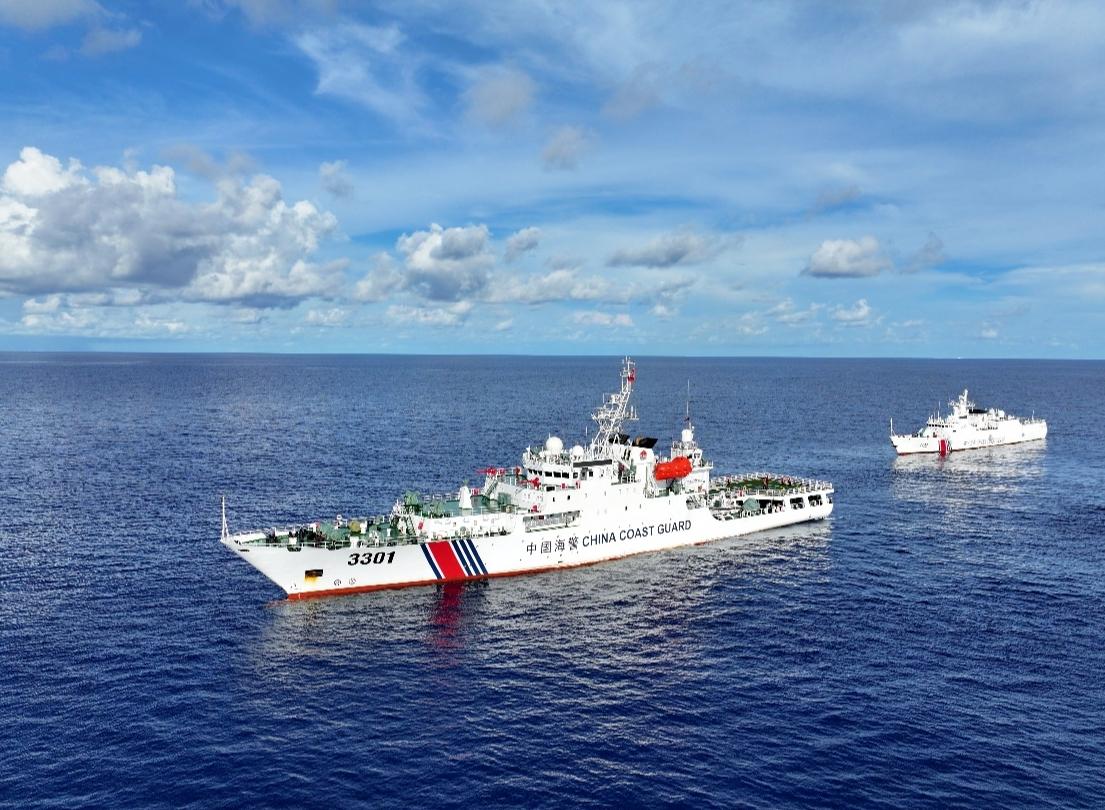 5 月 21 日下午两点，金门料罗湾外海的平静被四艘大陆海警船的引擎声打破。
