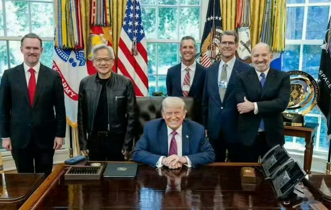 特朗普称，中国可以继续与英伟达做生意，但不能获得最先进的芯片，以免其与美国在竞争