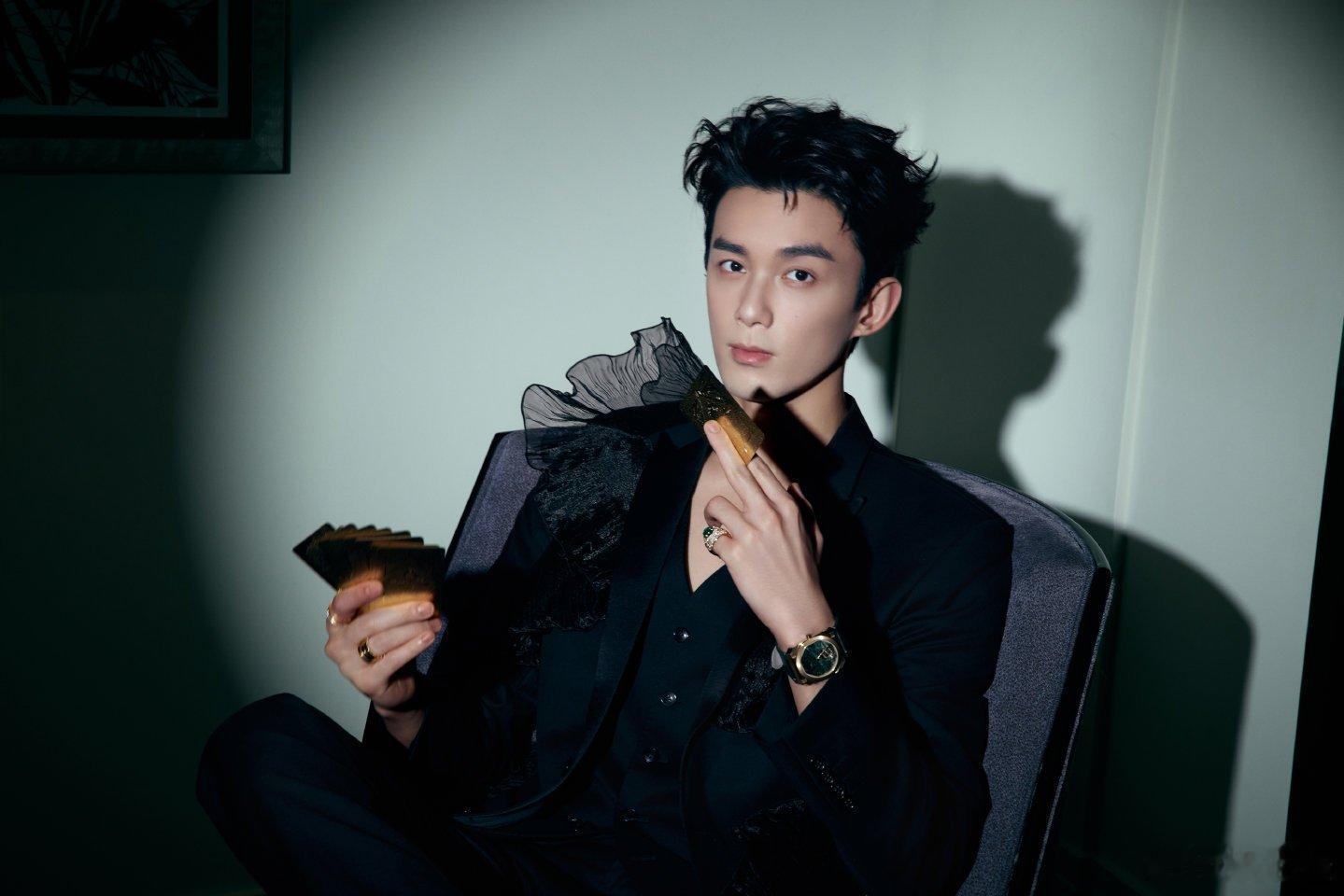 25岁吴磊怼脸皮肤状态啊啊吴磊太帅太man了 ​​​