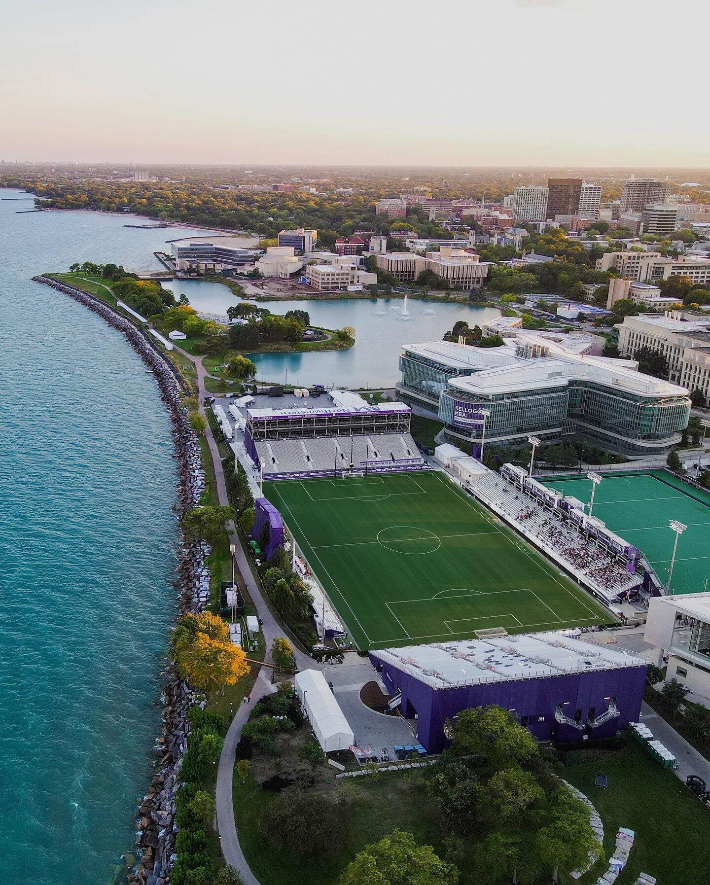 篮天下世界上的美丽球场 湖边的球场 | 芝加哥 U23国足vs越南