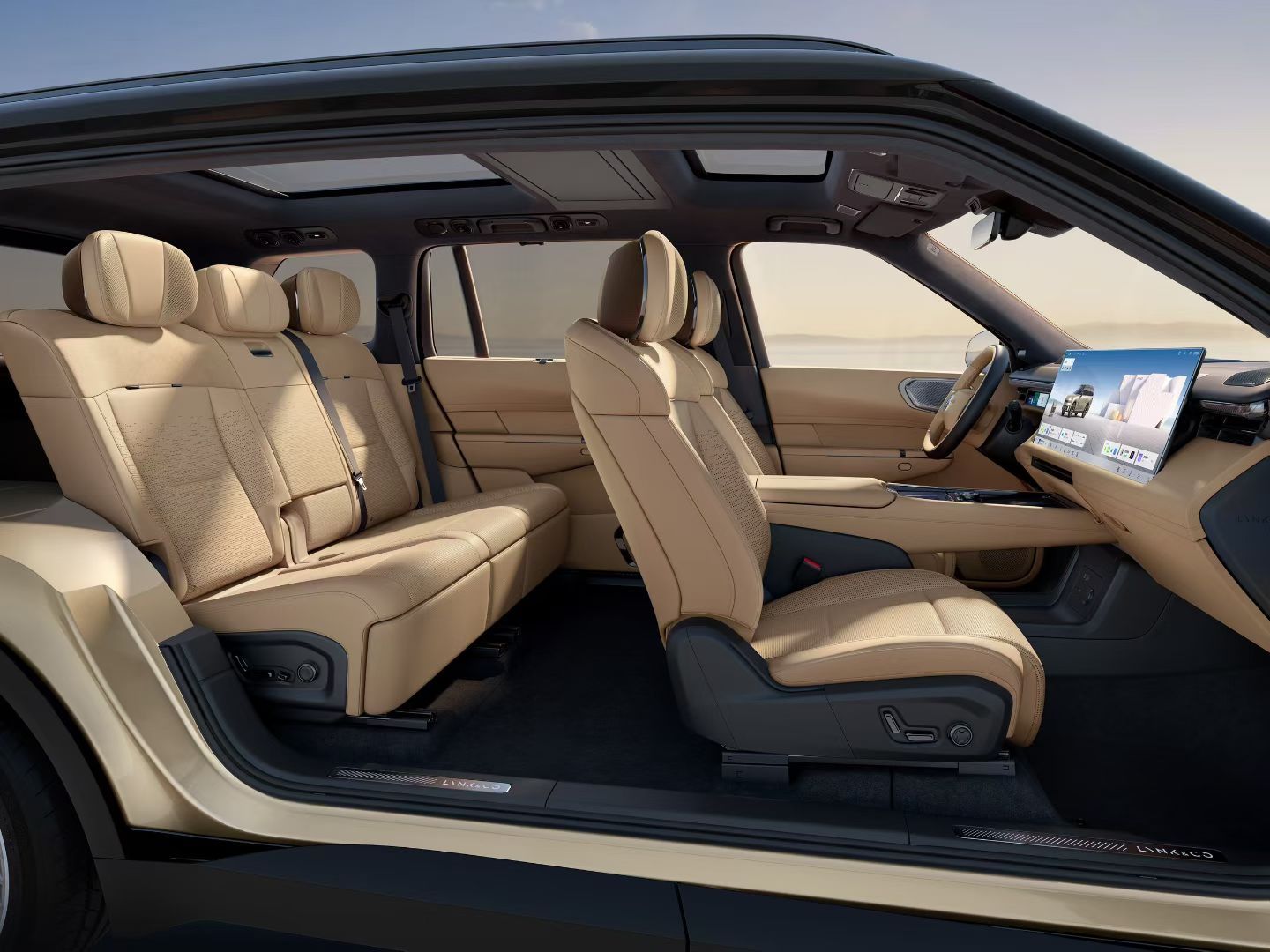 领克 900 大五座官宣亮相 没有太理解为啥领克900要做一个大五座，算是在领克