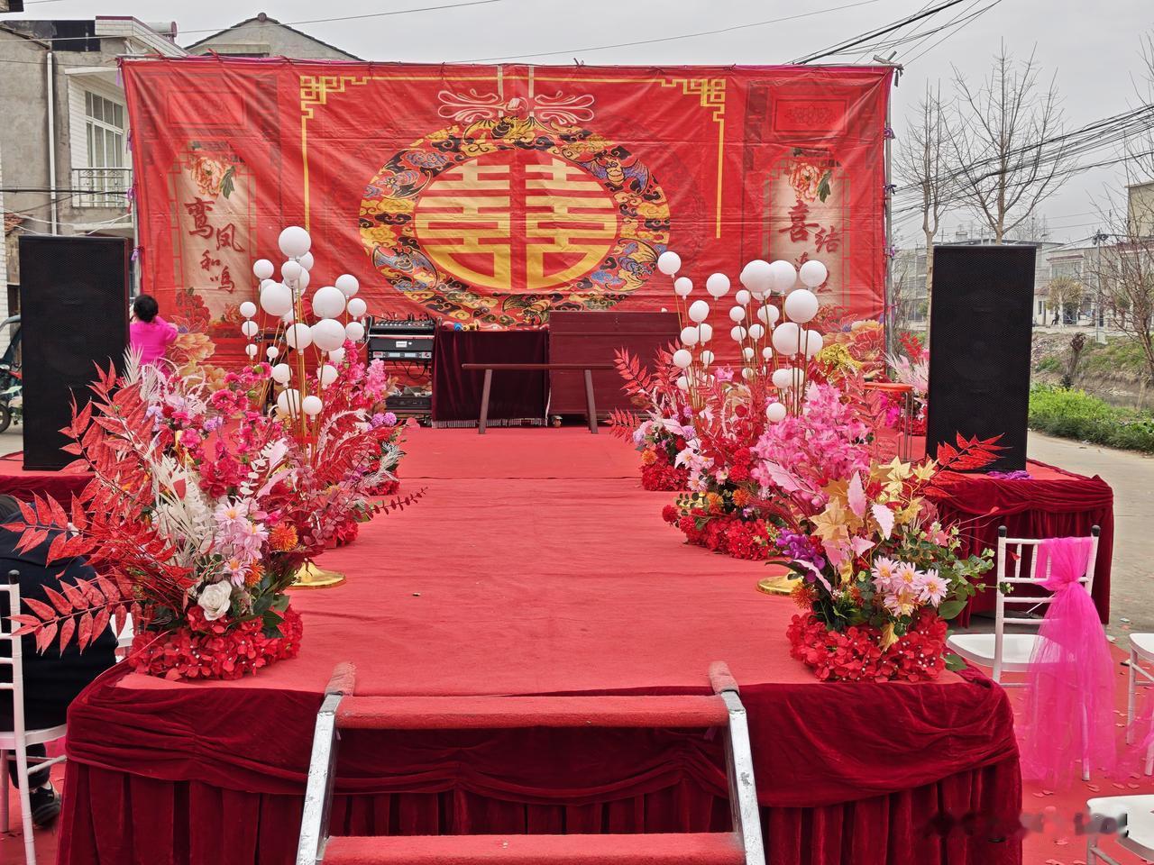 来看看湖北监利农村婚礼

今天是腊月26日，在农村属于双日子，也就是好日子，老表