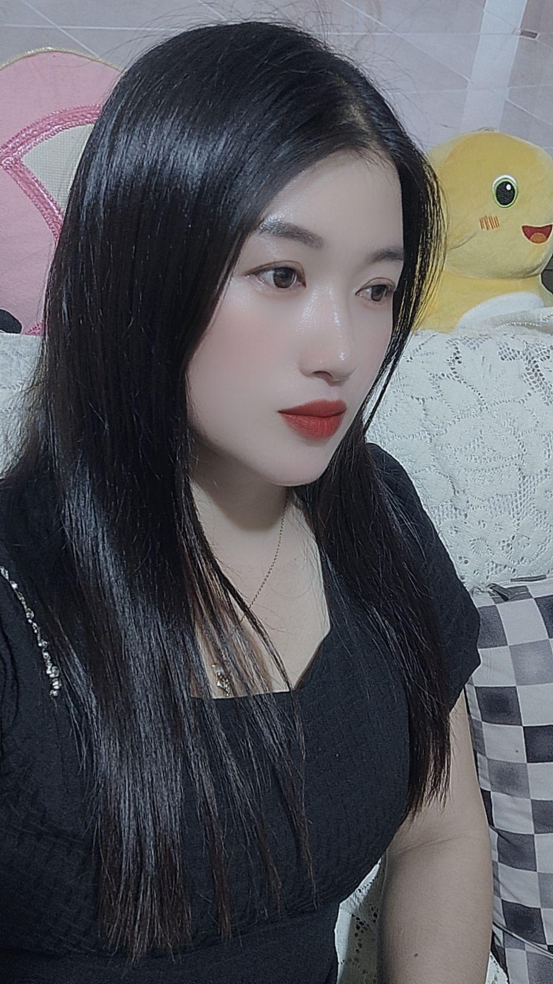 当你上了一天的班，拖着疲惫的身体，全身腰酸背痛地回到家，累到脸都不想洗...