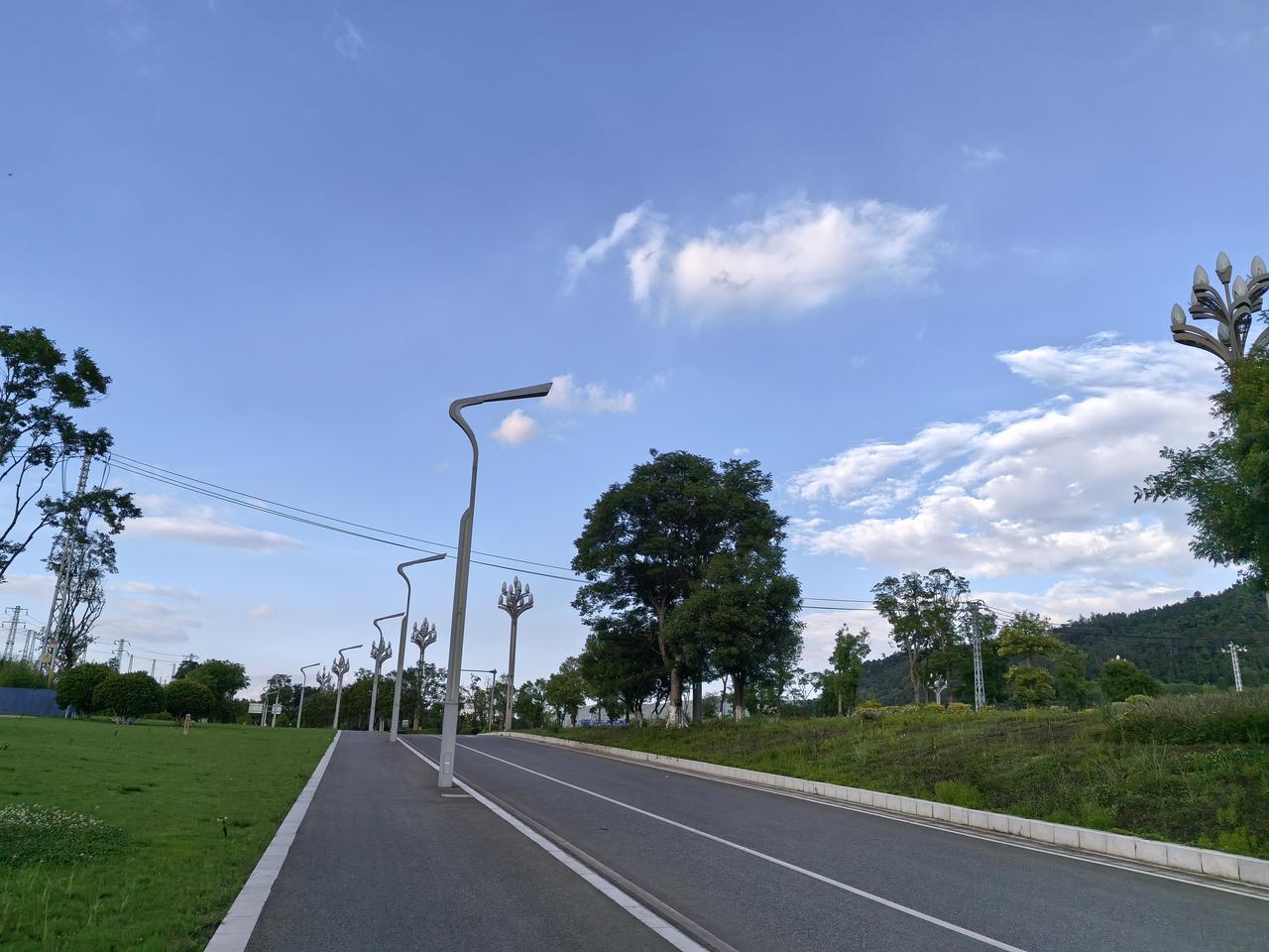 1.我知道在这段时间，我陆陆续续就会失去很多朋友。对的，这是一个必然的过程。在这