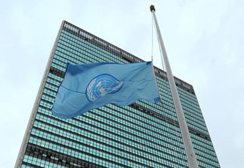 联合国历史上17次降半旗致哀，其中6次为中国人，这些中国人具体有怎样的身份？
2