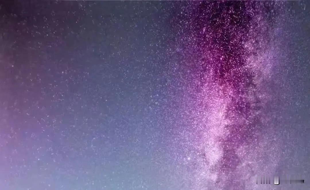 你好，九月！

你好，塔河！

这是一个默默无闻的边陲小城，

这是一个璀璨绝美