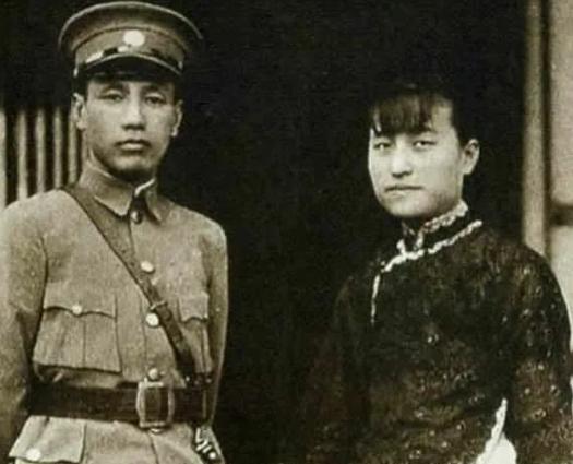 1933年，宋美龄得知蒋介石出轨陈洁如，怒气冲冲找到她，一个耳光扇过去，骂道“你