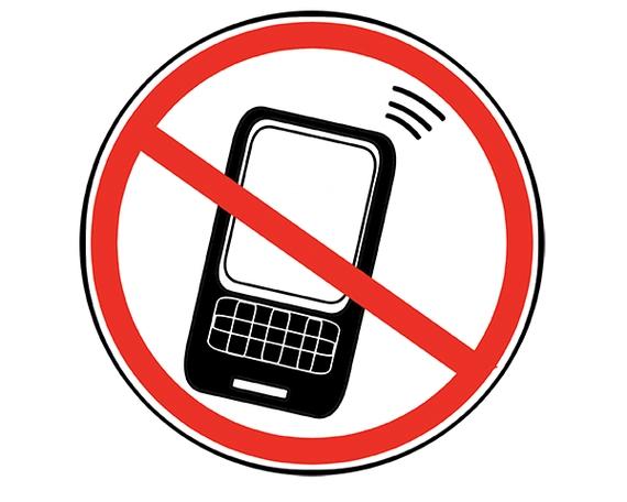 继法国之后，波兰小学生全面禁用手机，社会看法分化明显
 
     继法国推行校